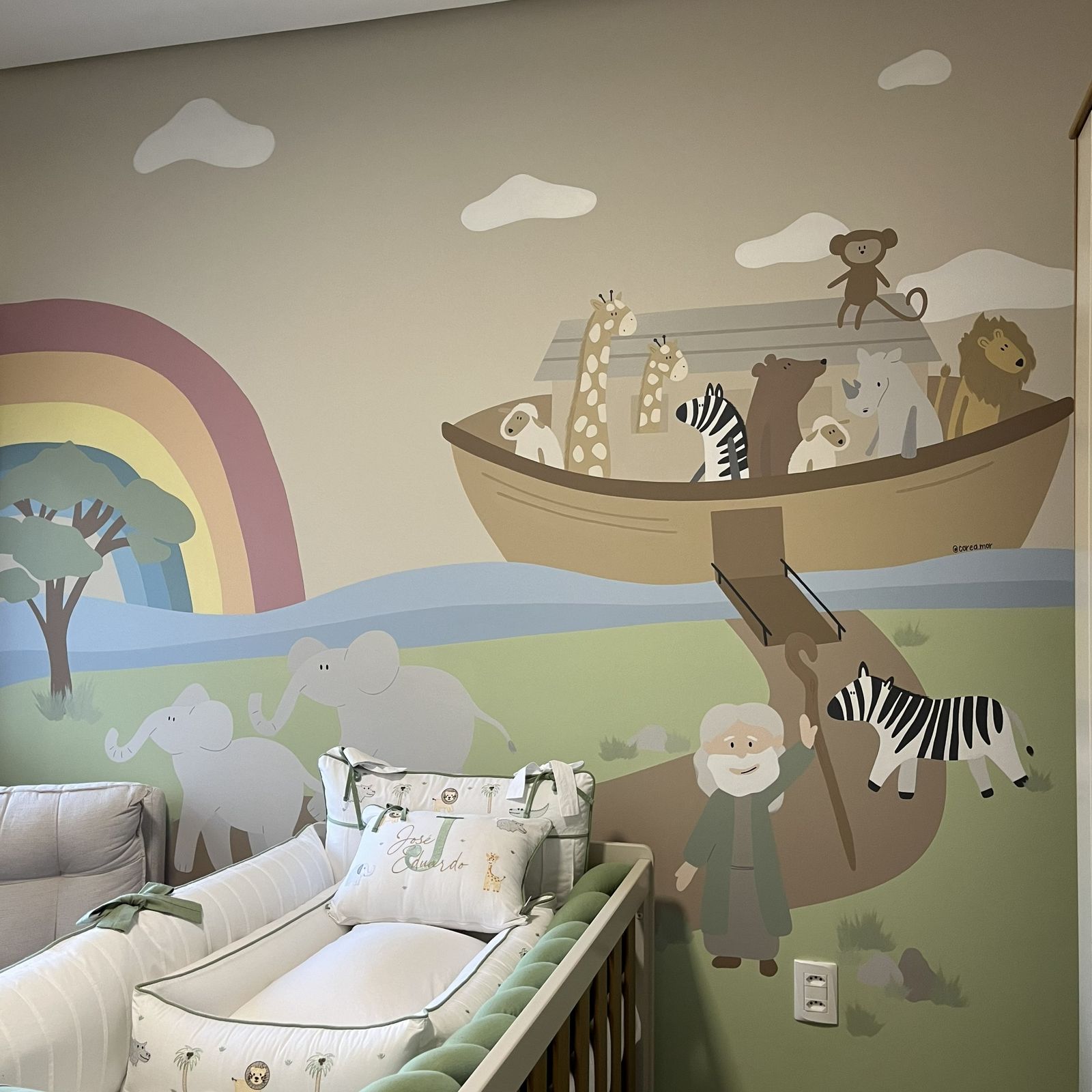 Mural quarto de bebê - arca de noé