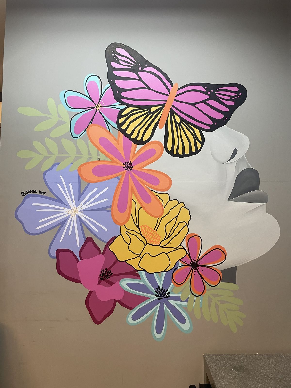 Mural retrato floral - salão