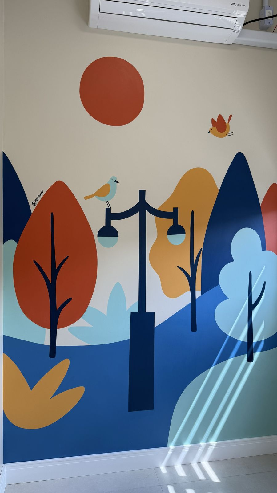 Mural árvores e pássaros - sala